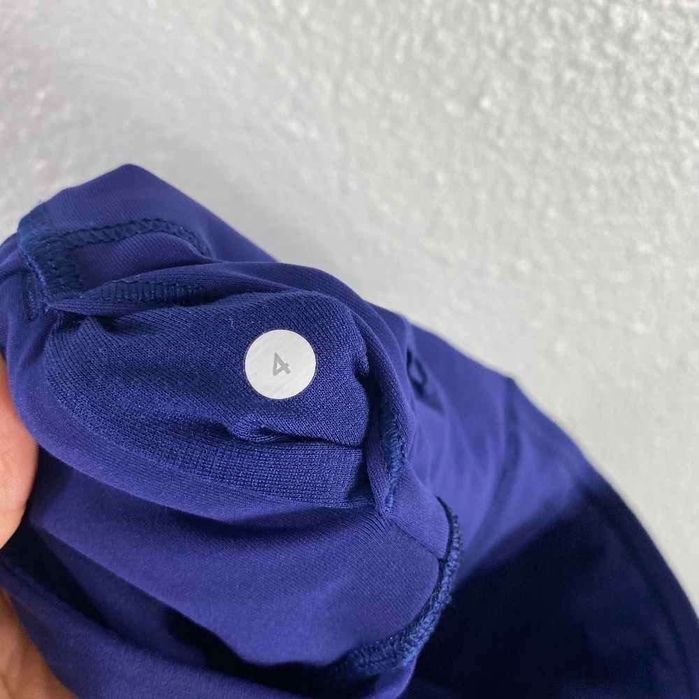 Lululemon Outrun 17” Crop Emperor Blue Luxtreme SZ 4 - Picture 5 of 7